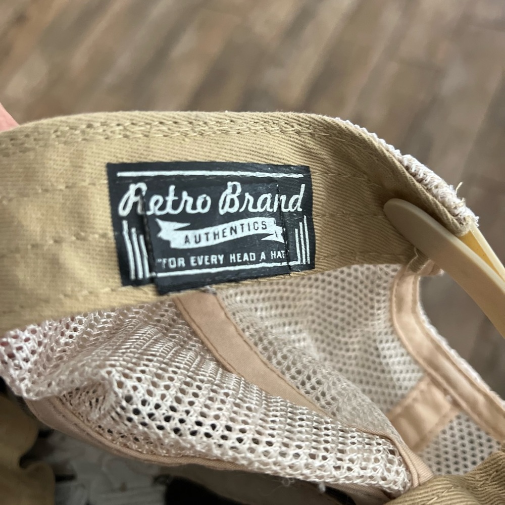 Retro Brand Authentic hat - Picture 3 of 4